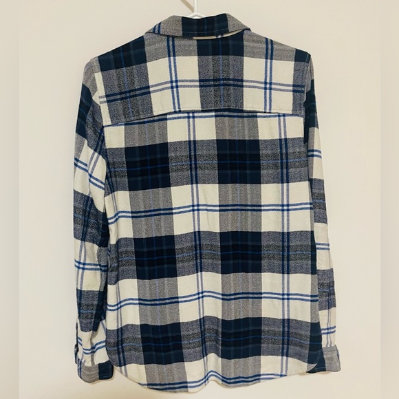 American Eagle plaid button up - Picture 2 of 3